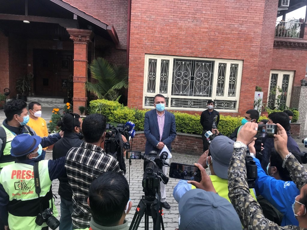 काँग्रेस बैठक : आफ्नो नेतृत्वमा सरकार गठनका लागि सम्पूर्ण रुपमा लाग्ने निर्णय