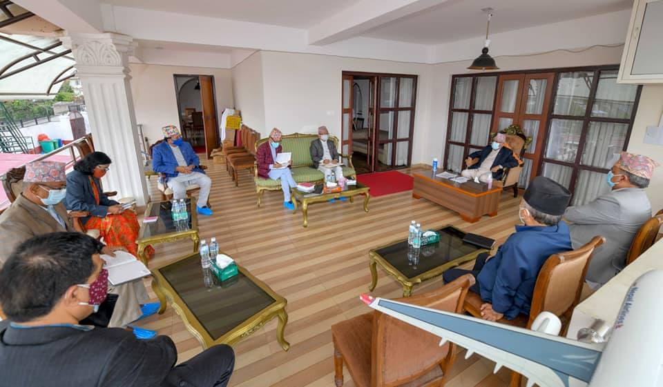 प्रधानमन्त्रीद्वारा निर्वाचनको तयारीमा जुट्न निर्वाचन आयोगका पदाधिकारीलाई आग्रह