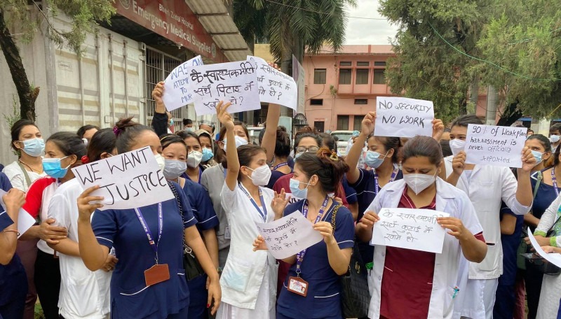 स्वास्थ्यकर्मीको सुरक्षासम्बन्धी अध्यादेश जारी, कुटपिट गरे तीन वर्ष कैद