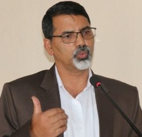 अर्थमन्त्री शर्माले दिए राजीनामा