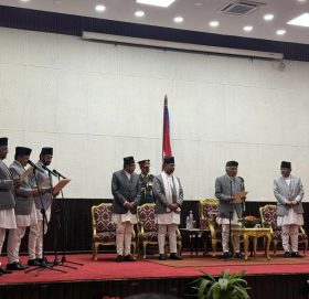 नवनियुक्त मन्त्रीहरूद्वारा पद तथा गोपनीयताको शपथ