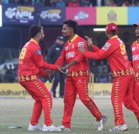 फाइनल प्रवेशका लागि विराटनगर किङ्ग्ससँग प्रतिस्पर्धा गर्दै लुम्बिनी लायन्स