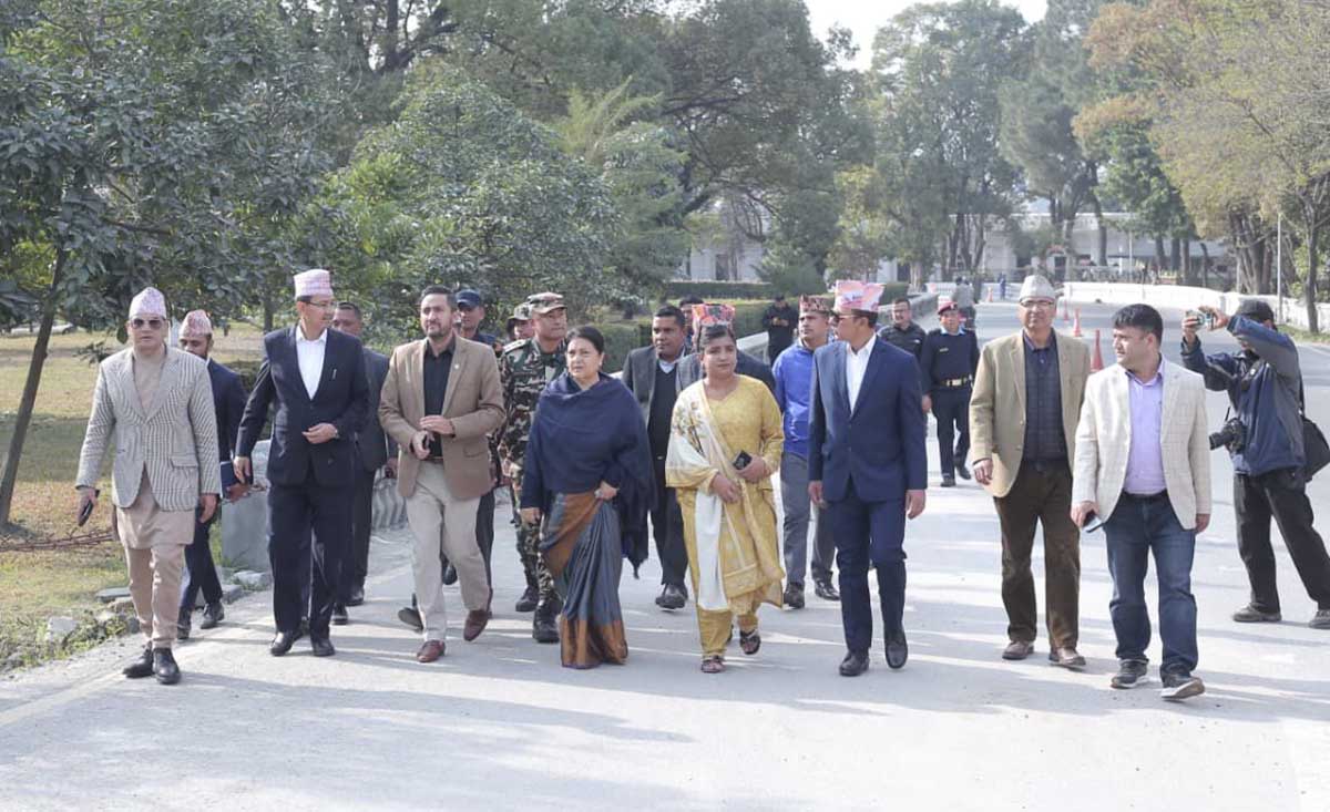 सिंहदरबारका क्षतिग्रस्त संरचनाप्रति पूर्व राष्ट्रपति भण्डारीको चासो, चाँडै पुनःनिर्माण हुने विश्वास